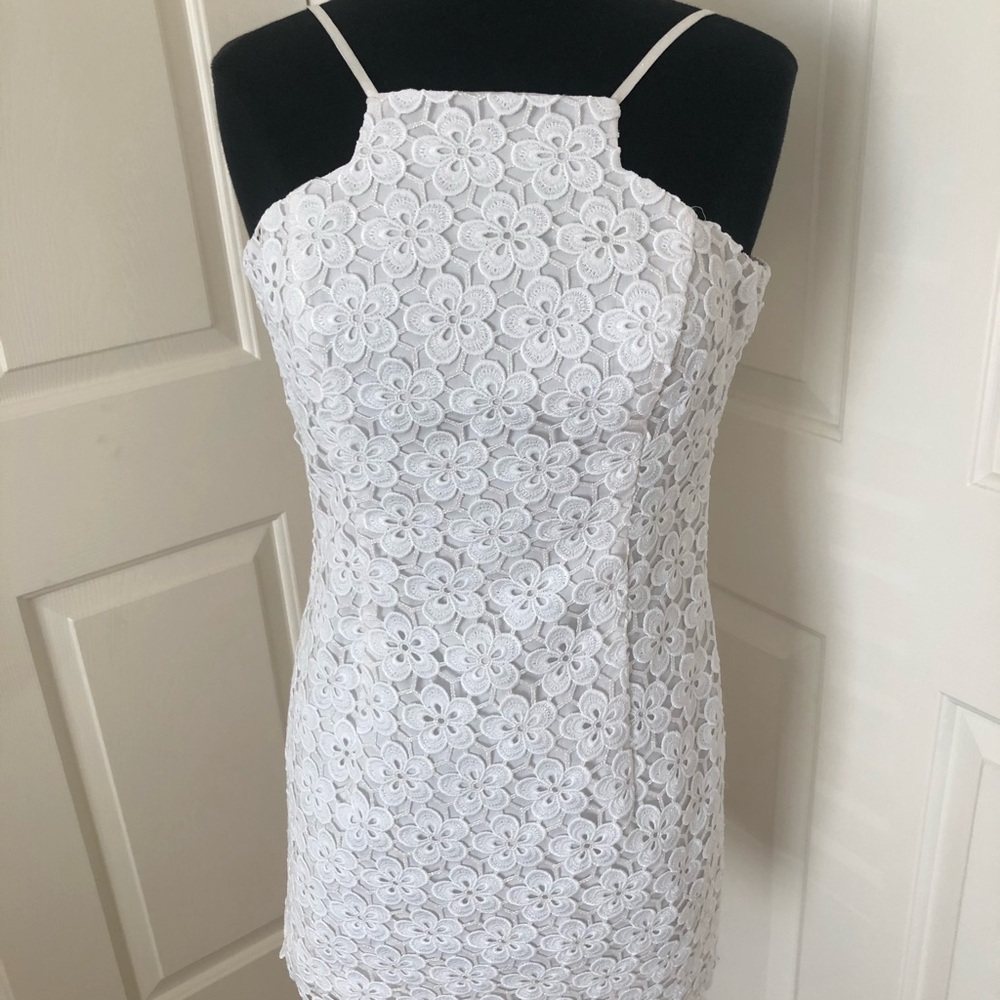Lilly Pulitzer white daisy lace dress